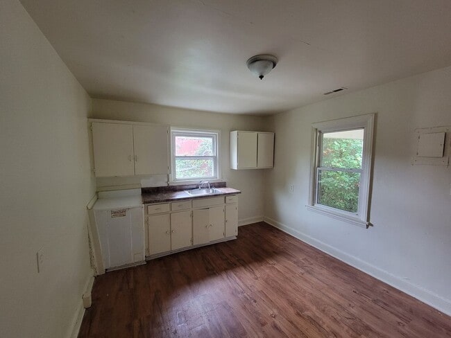 Photo - 1 Bedroom 1 Bathroom Duplex!