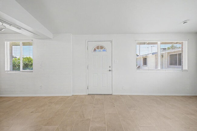 Photo - 10606 W Oakmont Dr