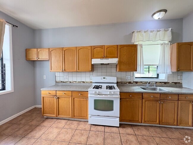 Building Photo - 136-138 S 7th St Unit 2R Rental