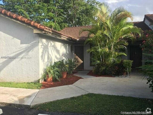 Building Photo - 15205 SW 48th Terrace Rental