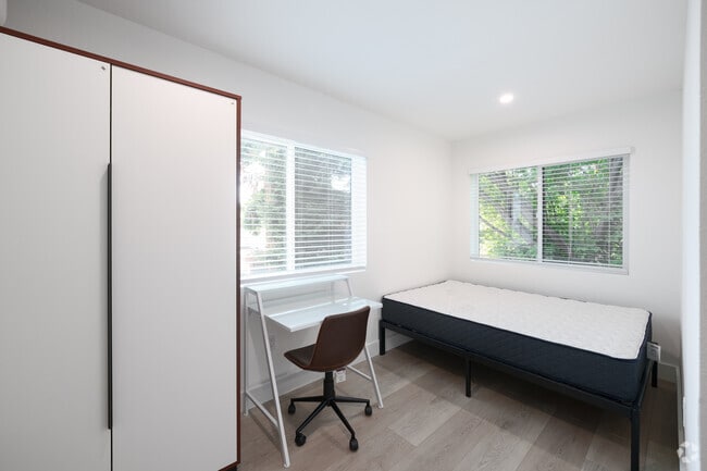 5BR, 2BA - 1000SF - Bedroom