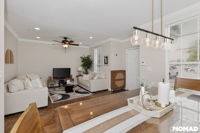 Photo - 1417 Lyonshire Dr