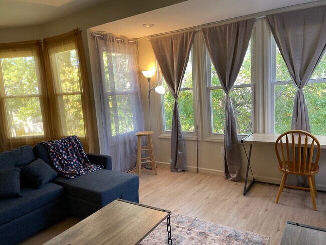 Photo - 140 Fabyan Pl Unit 2