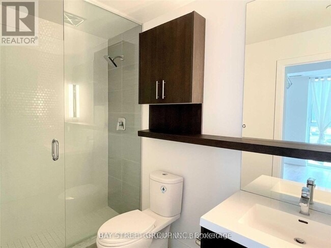 Photo - 150 Fairview Mall Dr Unit 401
