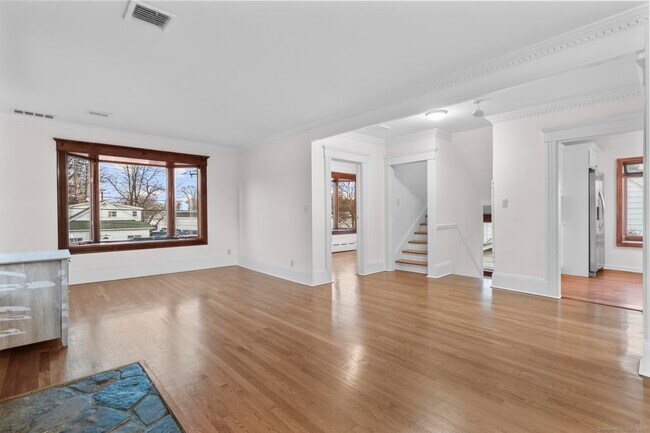 Photo - 33 Douglas Ave Unit 2