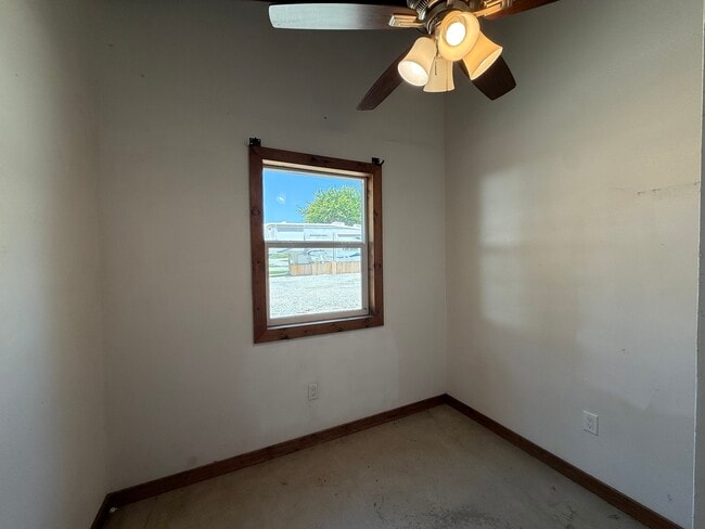 Photo - 155 Fawn Cir