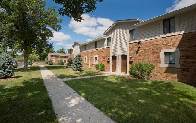 Photo - Knoll Ridge Townhomes & Apartments