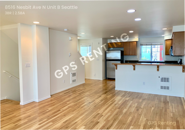Photo - Beautiful N. Seattle 3 story townhouse wit...