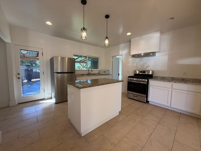 Photo - Charming Campbell 3 Bedroom 1 Bath Home with Backyard and Basement