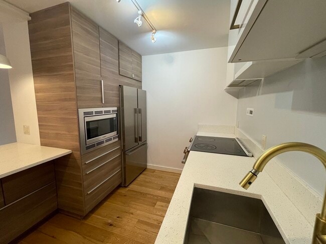 Photo - 50 Longwood Ave Unit 319