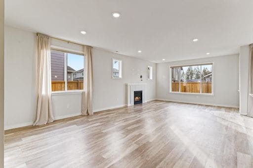 Photo - Bueaitful 4 bedroom home with 1 bed 1 bath MIL!