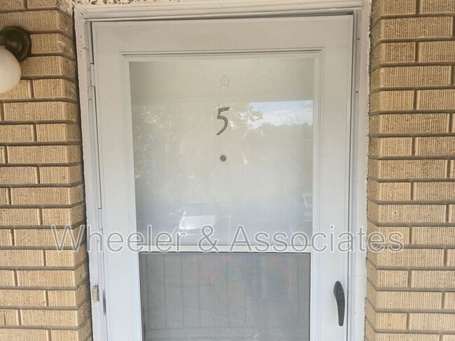 Photo - 3070 Eccles Ave Unit 5