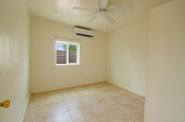 Photo - 2 Bed 1 Bath Home with Private Fenced Backyard!