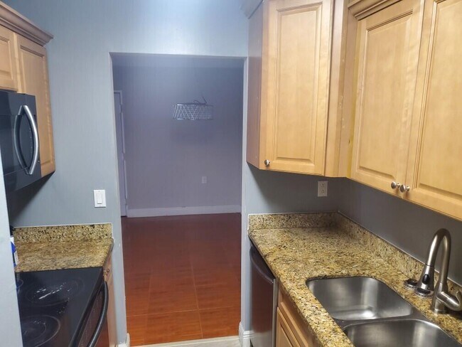 Photo - 1068 Benoist Farms Rd Unit 204