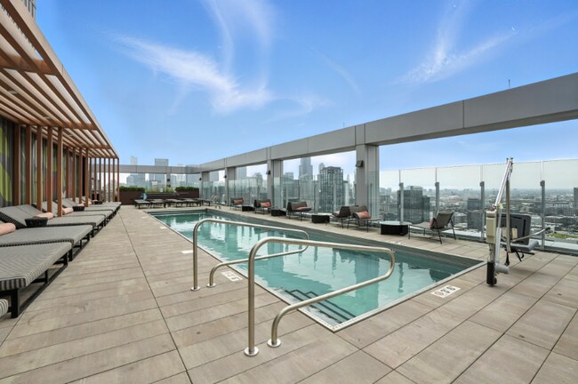 Photo - 1119 W Carroll Ave Unidad 2222