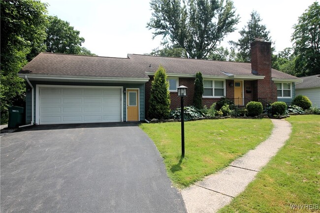 Photo - 8709 Nottingham Terrace