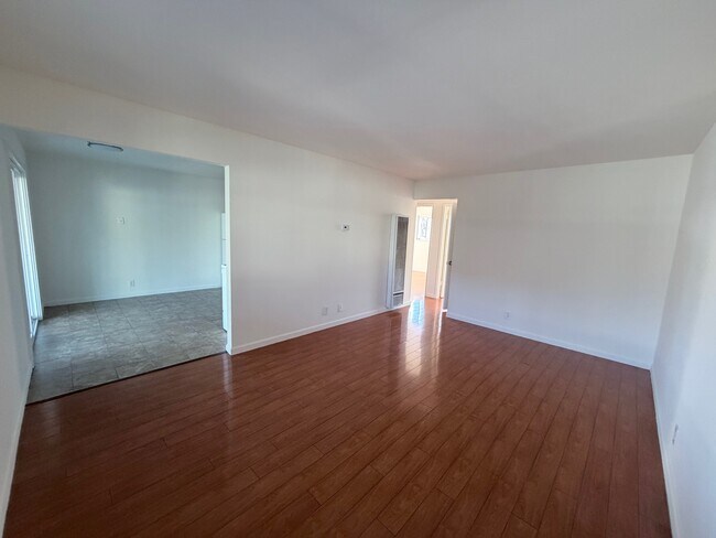 Photo - 879 Bing Dr Unit 4