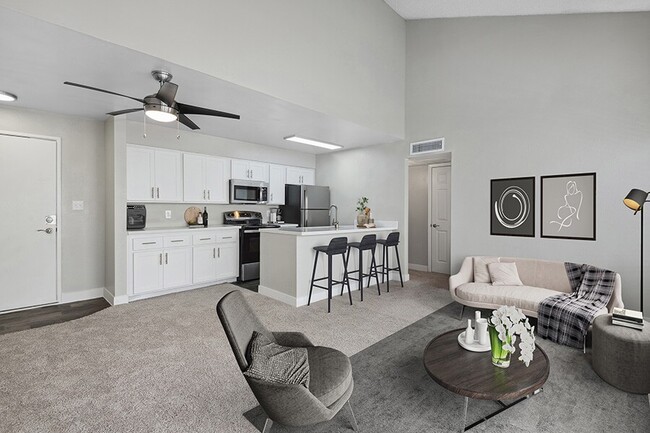 Building Photo - Crystal Creek Rental