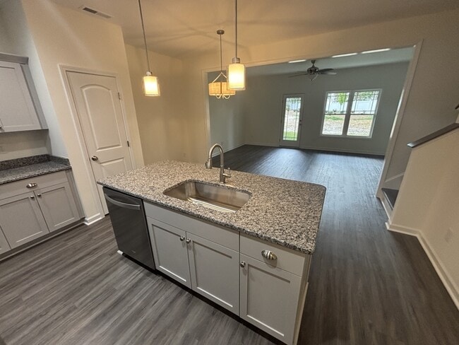 Photo - 612 S Blackmon St