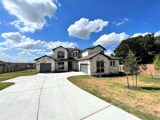 Photo - Georgeous 5-Bedroom in the Three Points Community