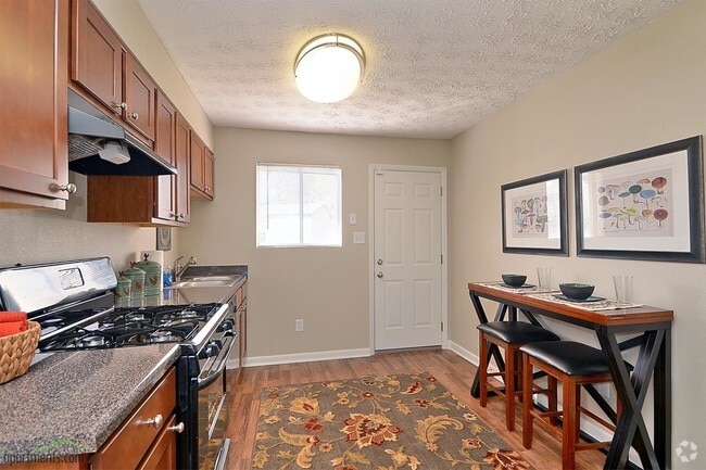 Kitchen - Bedford Park Apartments