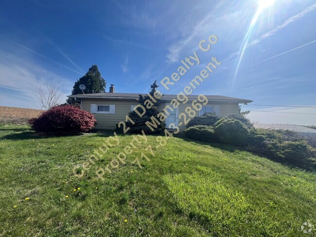 Building Photo - 3 Bedroom in Red Lion Schools with a 1 Car... Rental