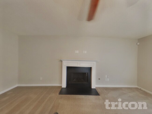 Photo - 455 Thistle Cove