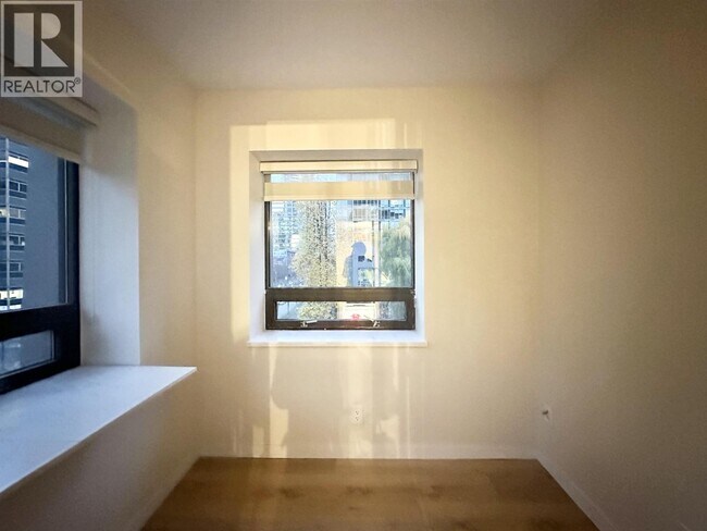 1331 Alberni St Unit 302