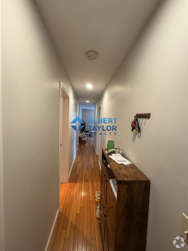 Building Photo - 350 Allston St Unit 2 Rental
