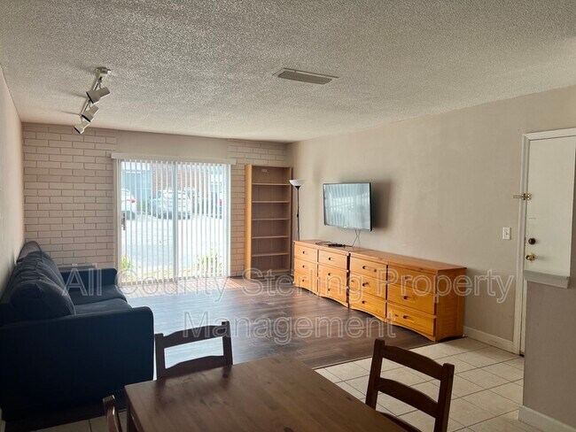 Photo - 1700 SW 16th Ct Unit G1