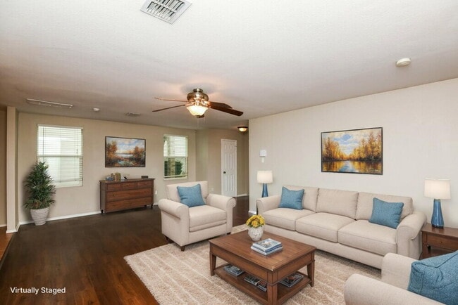 Photo - 205 Cres Ridge Dr