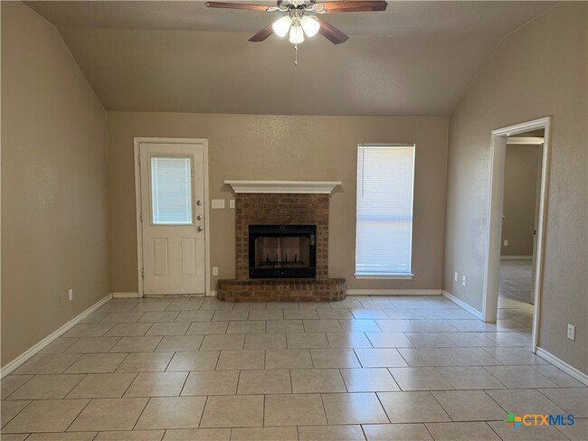 Photo - 1103 Concho St