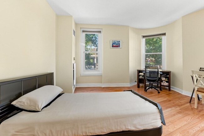 Photo - 4 Charlesgate E Unit 104