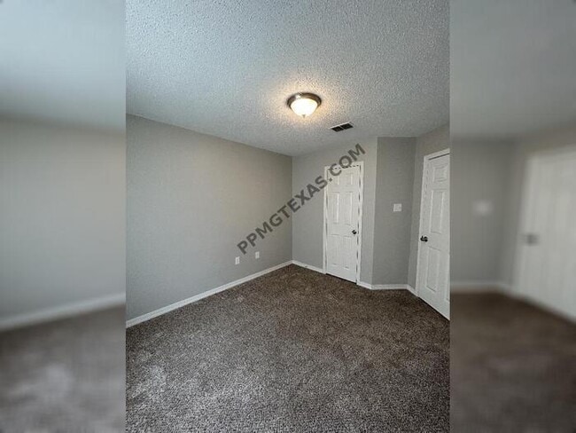 Photo - 16 War Eagle Dr