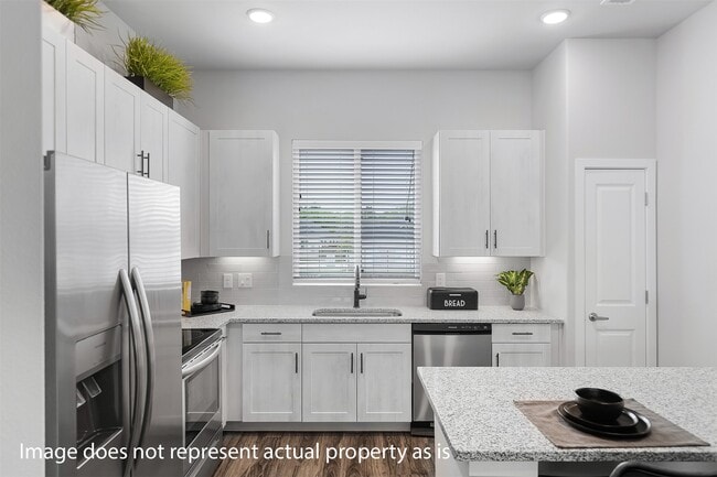 Photo - 5600 Wild Acrs