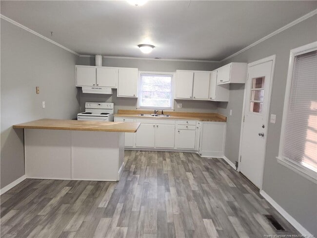 Photo - 3231 Rogers Dr