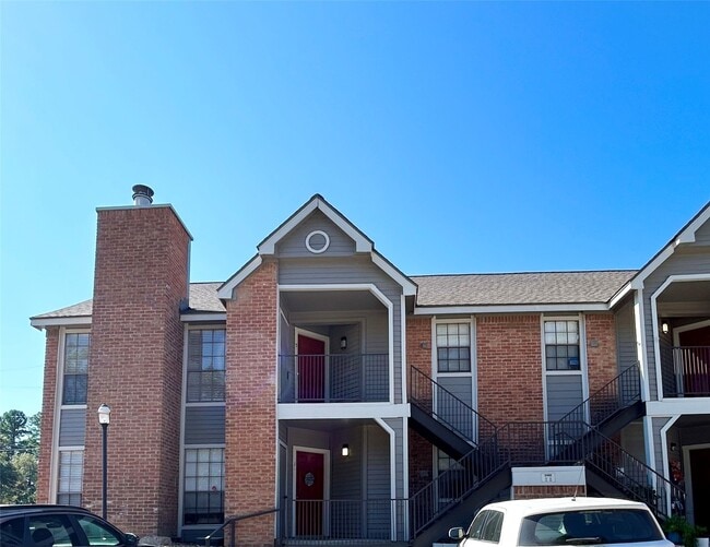 Building Photo - 2402 Sycamore Ave Unit E5 Rental
