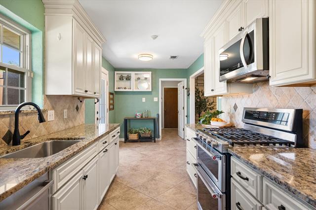 Photo - 1415 Moss Rose Cir