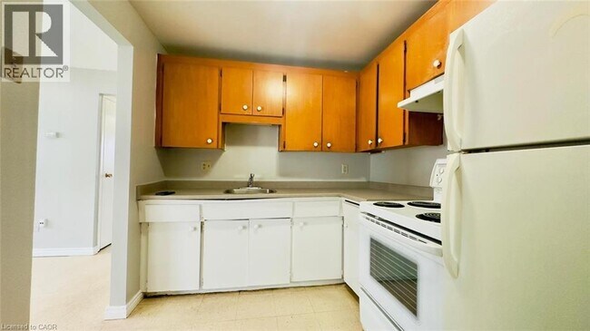 Photo - 76 Brybeck Crescent Unit 202