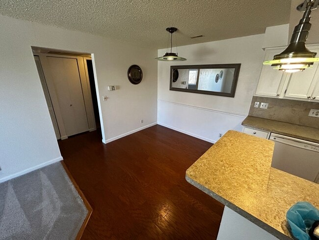 Photo - Quaint 1 Bedroom Condo in the Southwest pa...