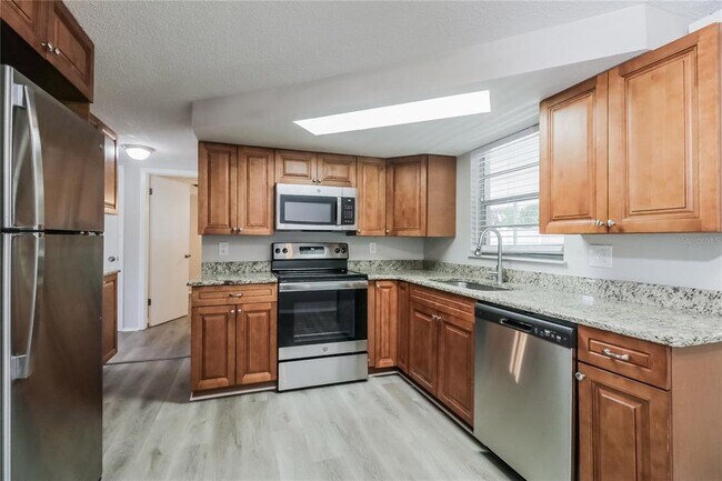 Photo - 7224 Parrot Dr House