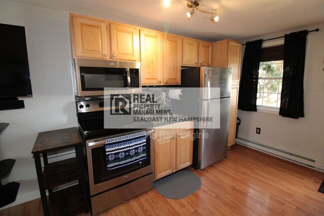 Building Photo - 93 Henry Law Ave Unit 9