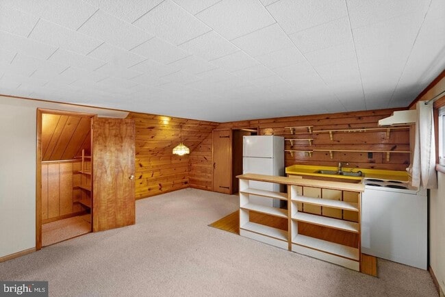 Photo - 6324 Roosevelt Ave