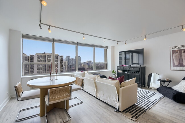 Photo - 1460 N Sandburg Terrace Unit 2303A