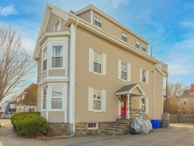 Building Photo - 49 Atlantic Ave Unit 1 Rental