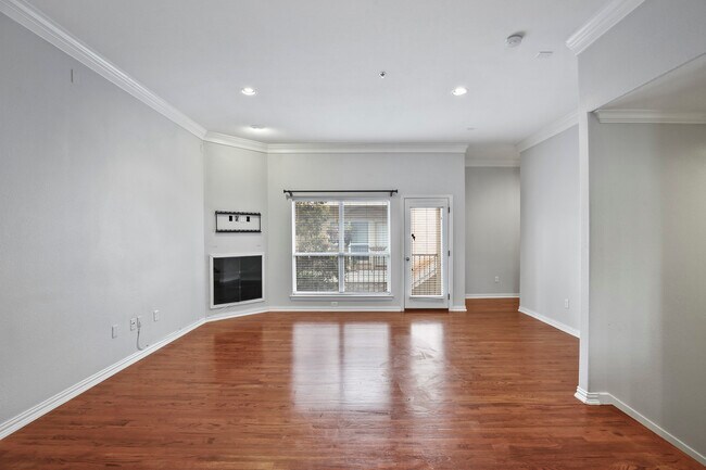 Photo - 3119 Cedarplaza Ln