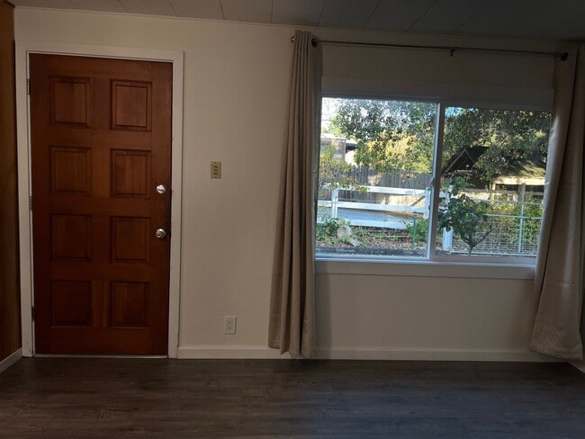 Photo - 863A Atherton Ave