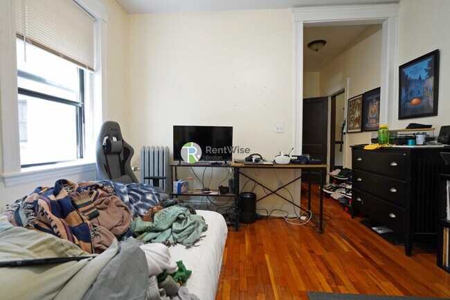 Photo - 313 Allston St Unidad 5 COPY