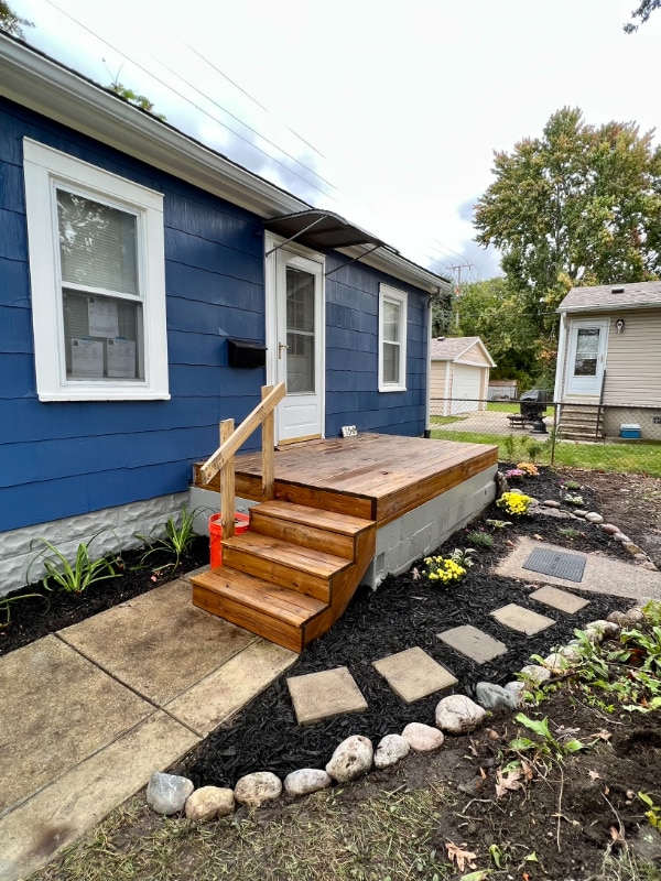 Photo - 150 W Harry Ave