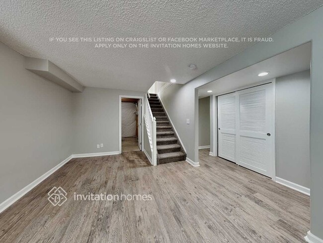 Photo - 5125 Balsam St